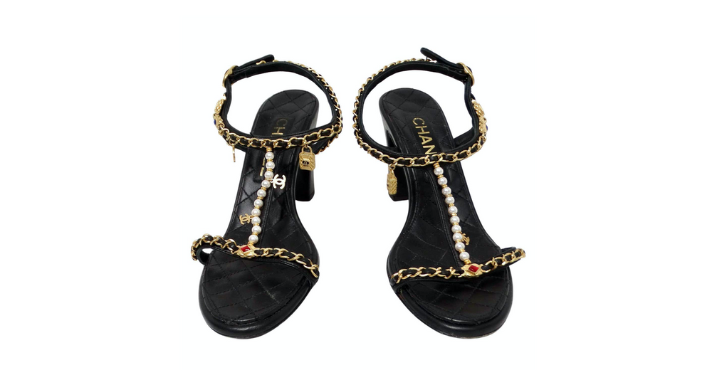 Chanel Black Quilted Lambskin Leather Chain T-Strap Charm Sandals 2022