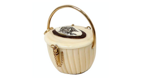 14k Gold Handmade Carved Nantucket Basket Shell Pendant 1970s