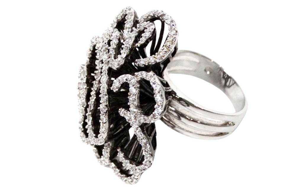 Swarovski Crystal Flower Style 925 Silver Cocktail Ring