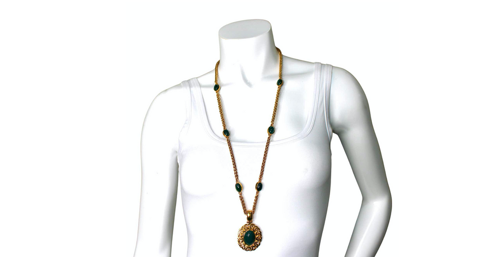 Chanel Green Cabochon Interlocking CC Pendant Necklace circa 1996