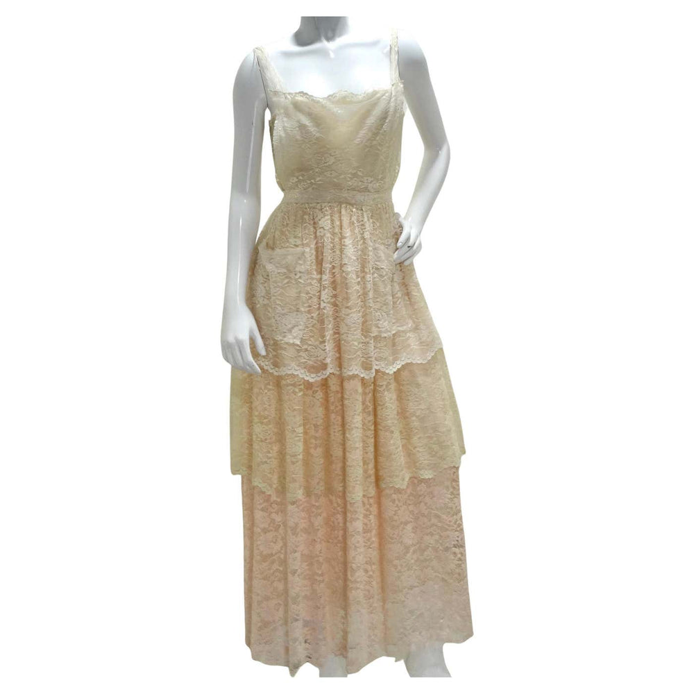 Dolce & Gabbana Baby Pink Lace Dress Vintage by Misty Dolce & Gabbana Baby Pink Lace Dress Vintage by Misty