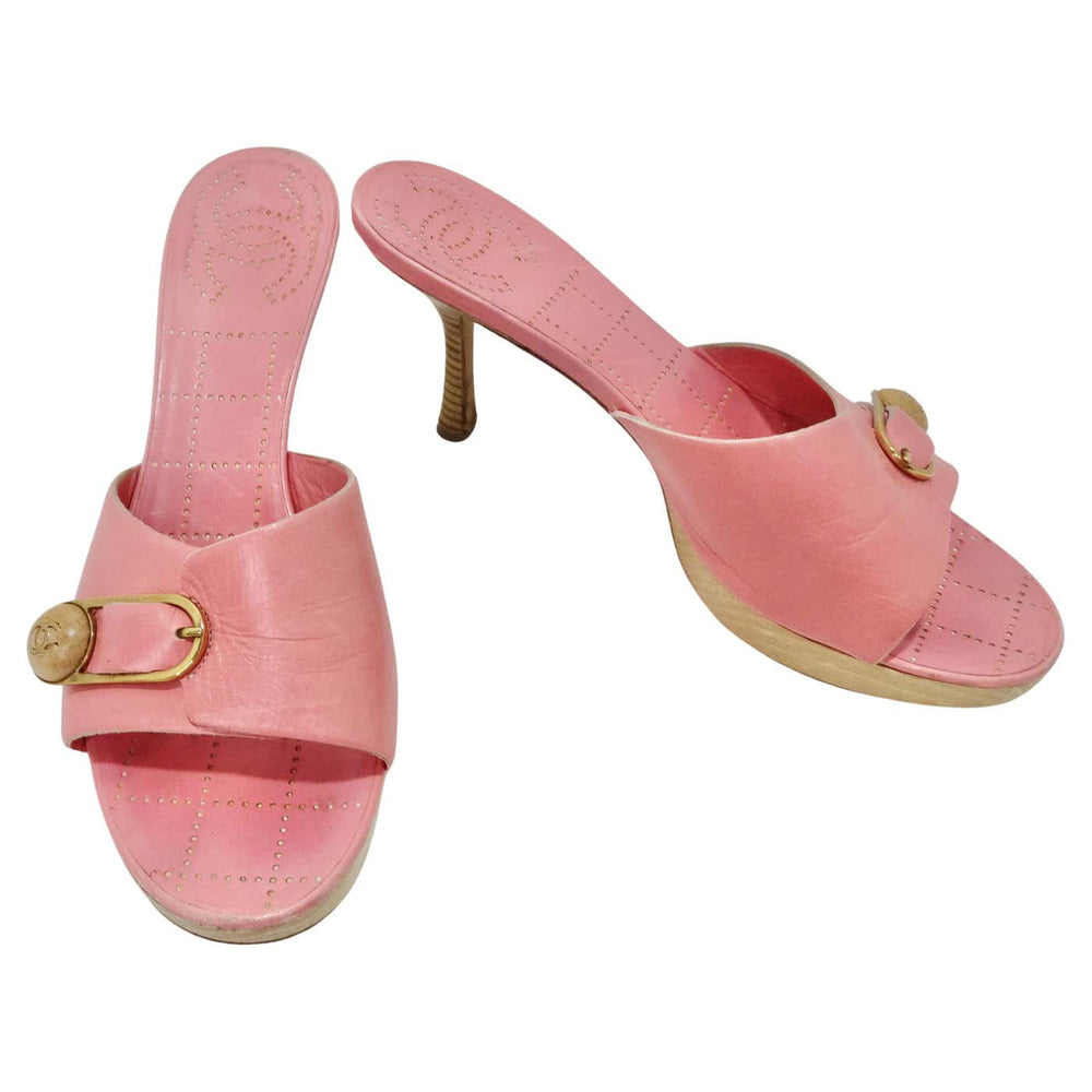 Chanel Shoes, Pink Patent Calfskin CC Mules (size 39)