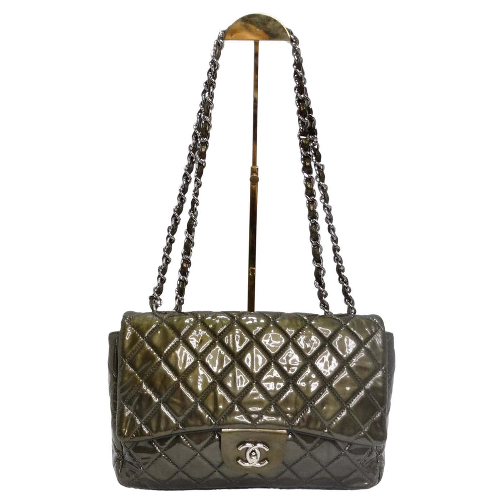 Chanel 2008-2009 Metallic Patent Quilted Jumbo Single Flap Green – Vintage  by Misty
