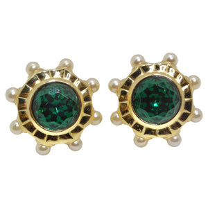 Sandra Miller Burrows 1980s Gold Tone Green Gem Pearl Clip On Earrings