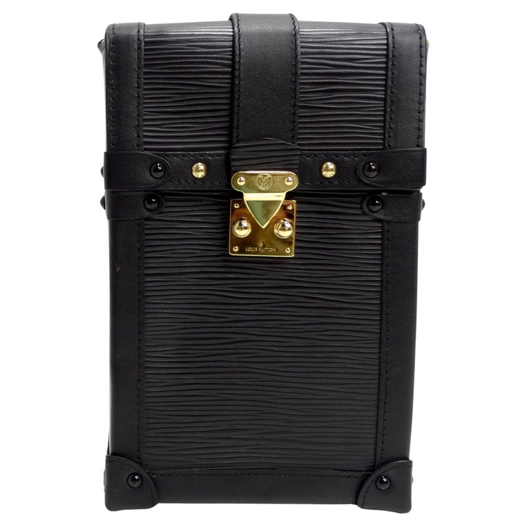 Louis Vuitton Epi Noir Pochette Vertical Trunk – Vintage by