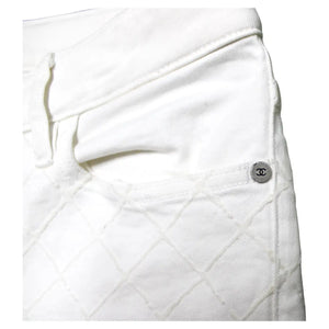 Chanel White Quilted Felt Denim High Rise Skinny Jeans With Zipper Details