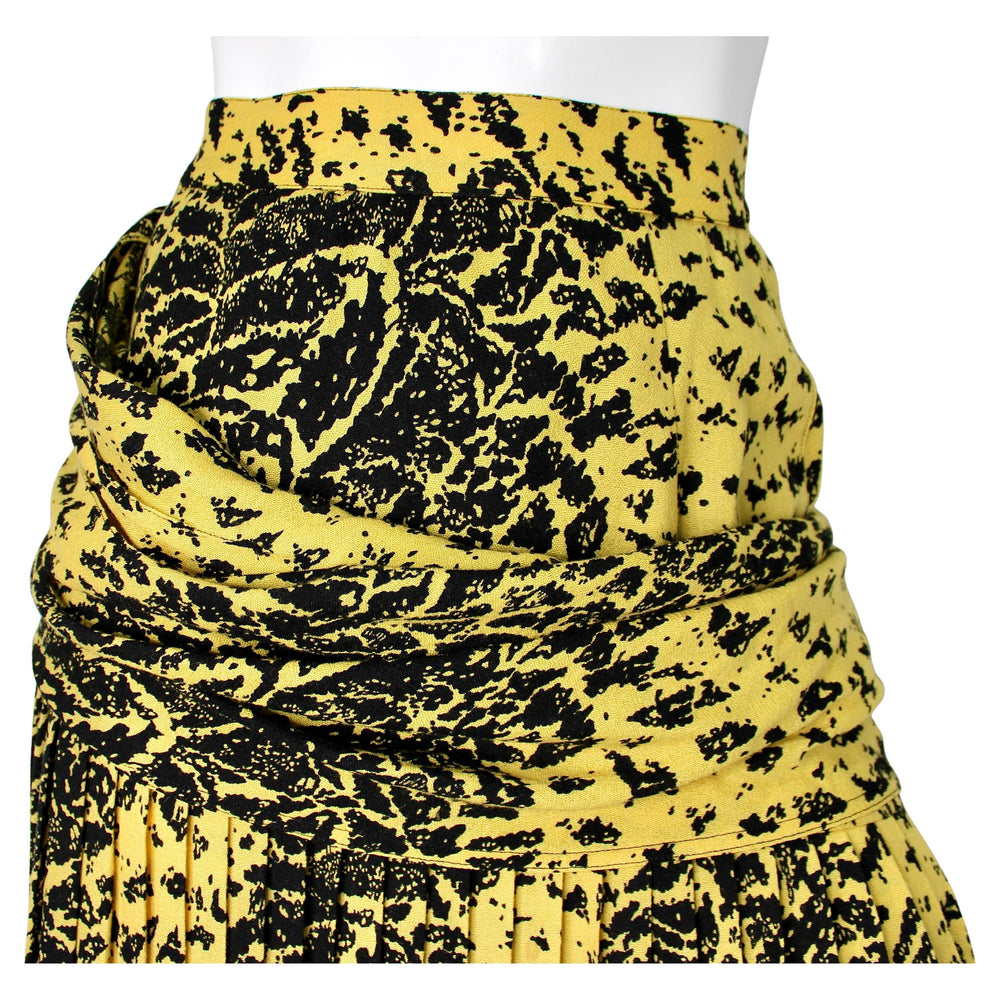 値下げしました【美品】versace vintage ヴェルサーチ サスペンダー 2026年最新】versace サスペンダーの人気アイテム - メルカリ