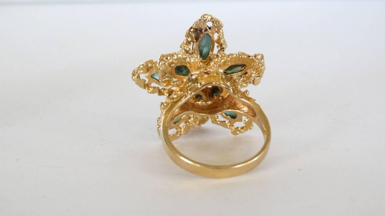 1970s 3 Carat Green Tourmaline Flower Ring with Diamond