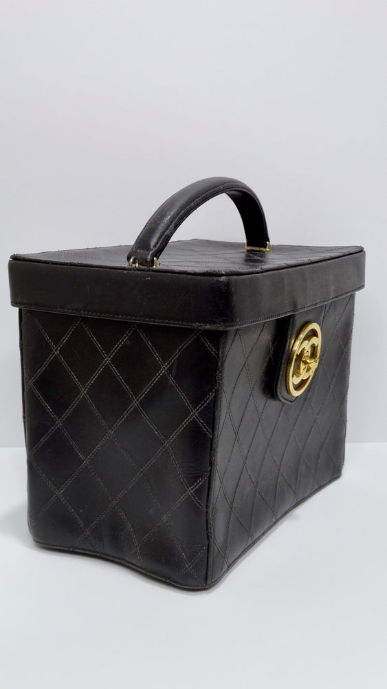Chanel *Rare* Vintage Quilted Leather Vanity Case – Trésor Vintage