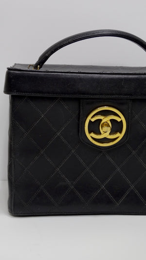 Chanel Vanity Case Rare Vintage 90's Chevron Train Top Handle Black Caviar  Bag For Sale at 1stDibs