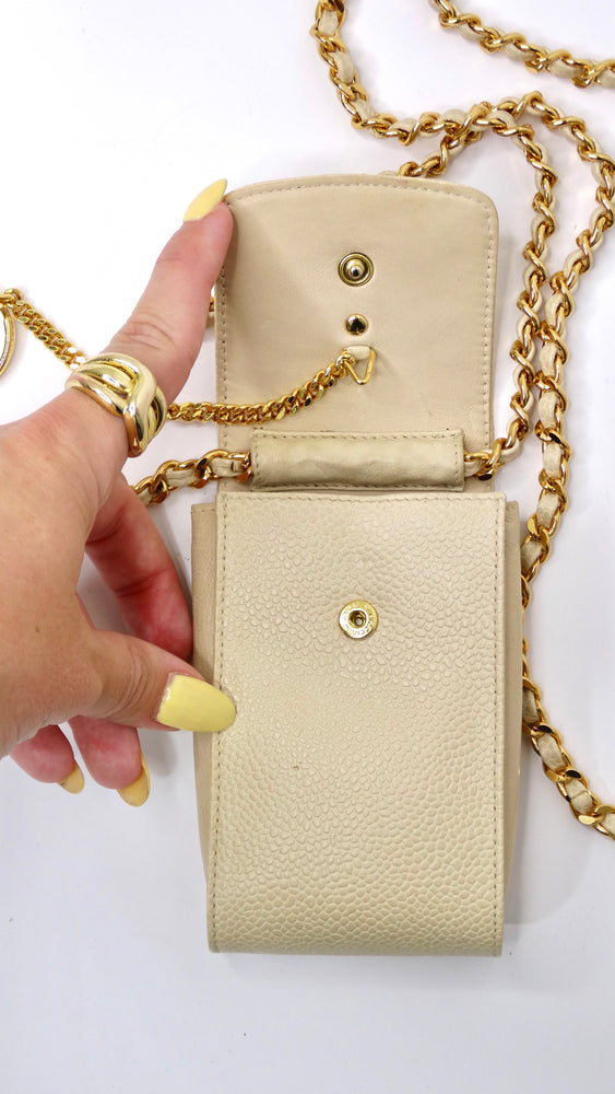 Chanel Vintage Cream Caviar Leather Chain Pouch – Vintage By Misty