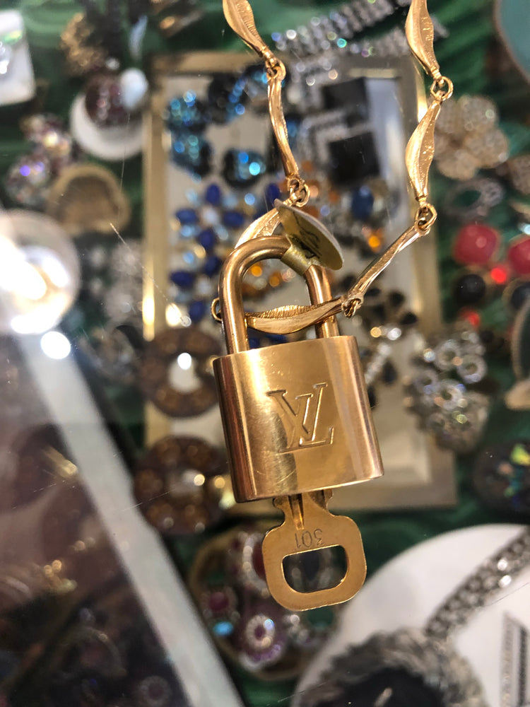 louis-vuitton lock and key necklace